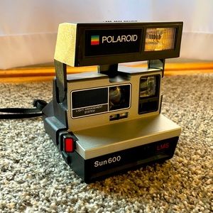 Vintage 📸 Polaroid Sun 600 LMS Camera